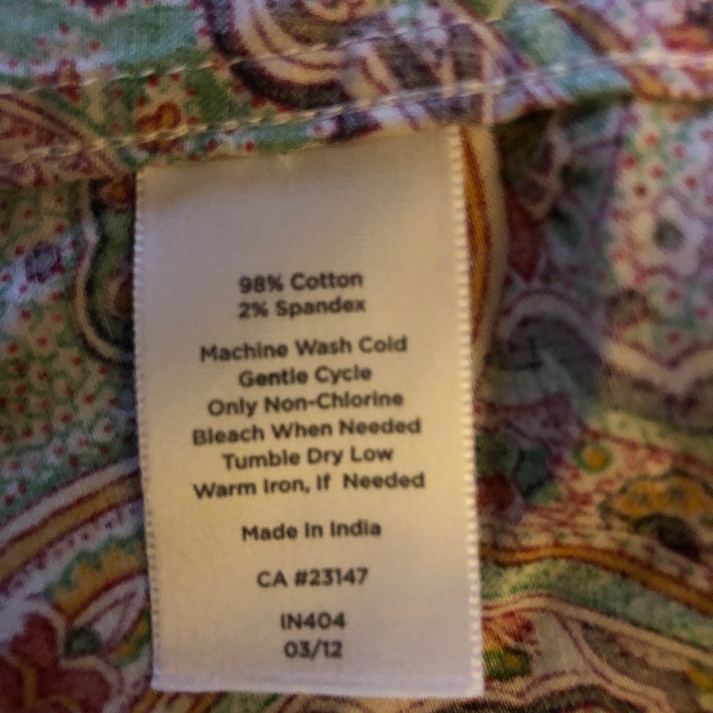 Talbot’s Ladies Paisley Button Down B4 - Picture 4 of 9